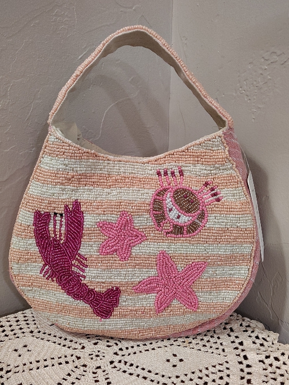 Viral Beaded Bag NWT Sea Creatures Lobster Pink Rounded Bag Arm Bag